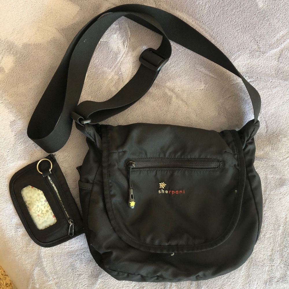 Sherpani Milli crossbody bag black